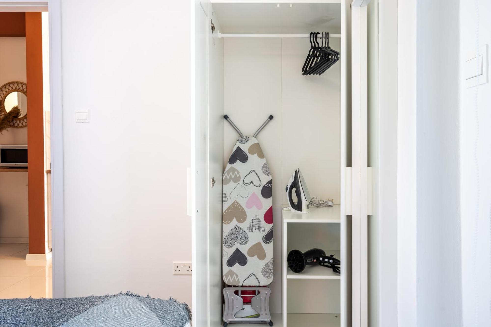 Arion 1-Bedroom Apartment In Lárnaka Kültér fotó